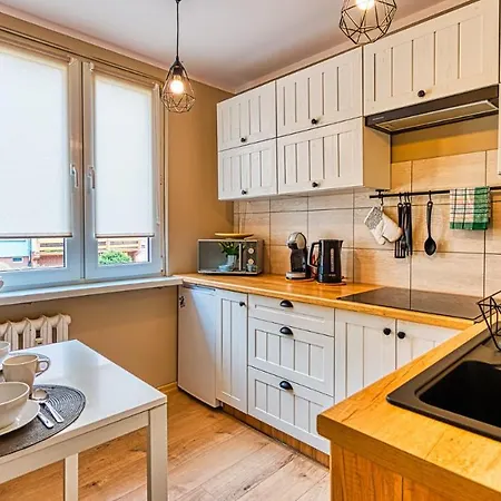 Emili Przy Centrum - 5d *