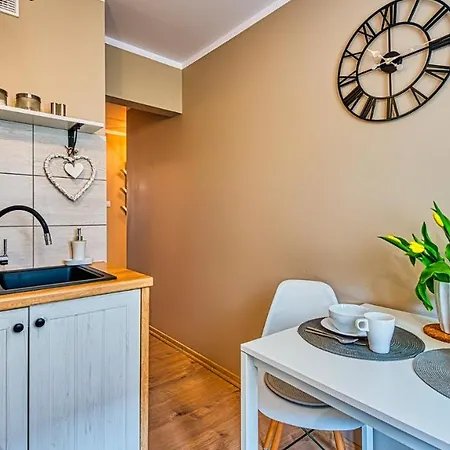 Emili Przy Centrum - 5d شكلارسكا بوريبا
