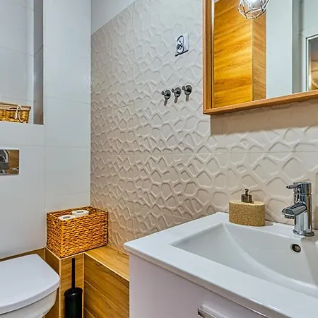 Emili Przy Centrum - 5d Apartament